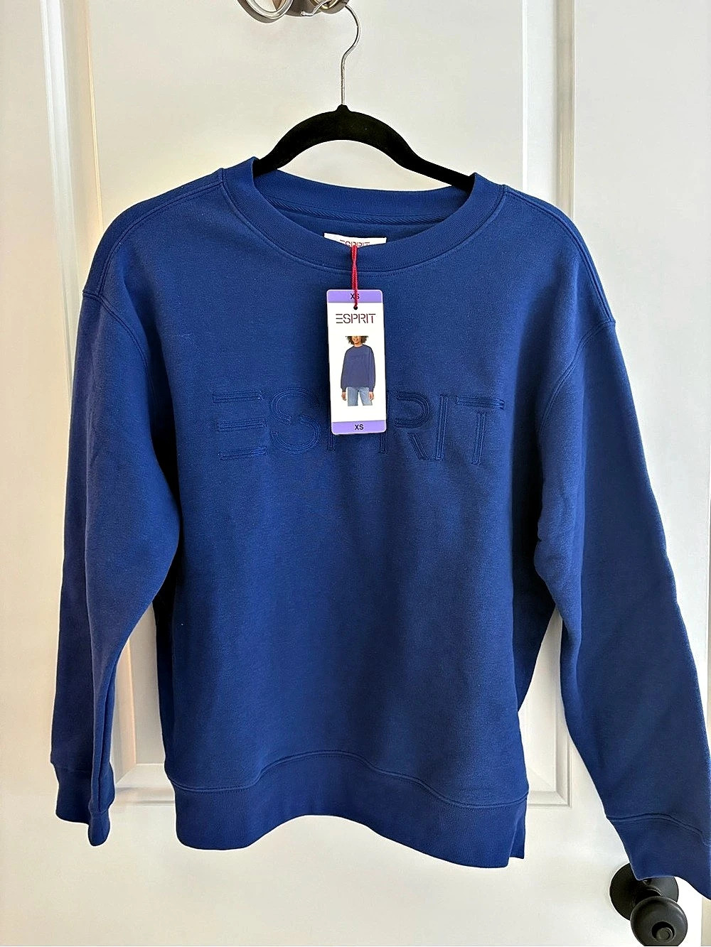 NWT ESPRIT XS EXTRA SMALL Blue Crewneck Seeatshirt New with tags. Long sleeve